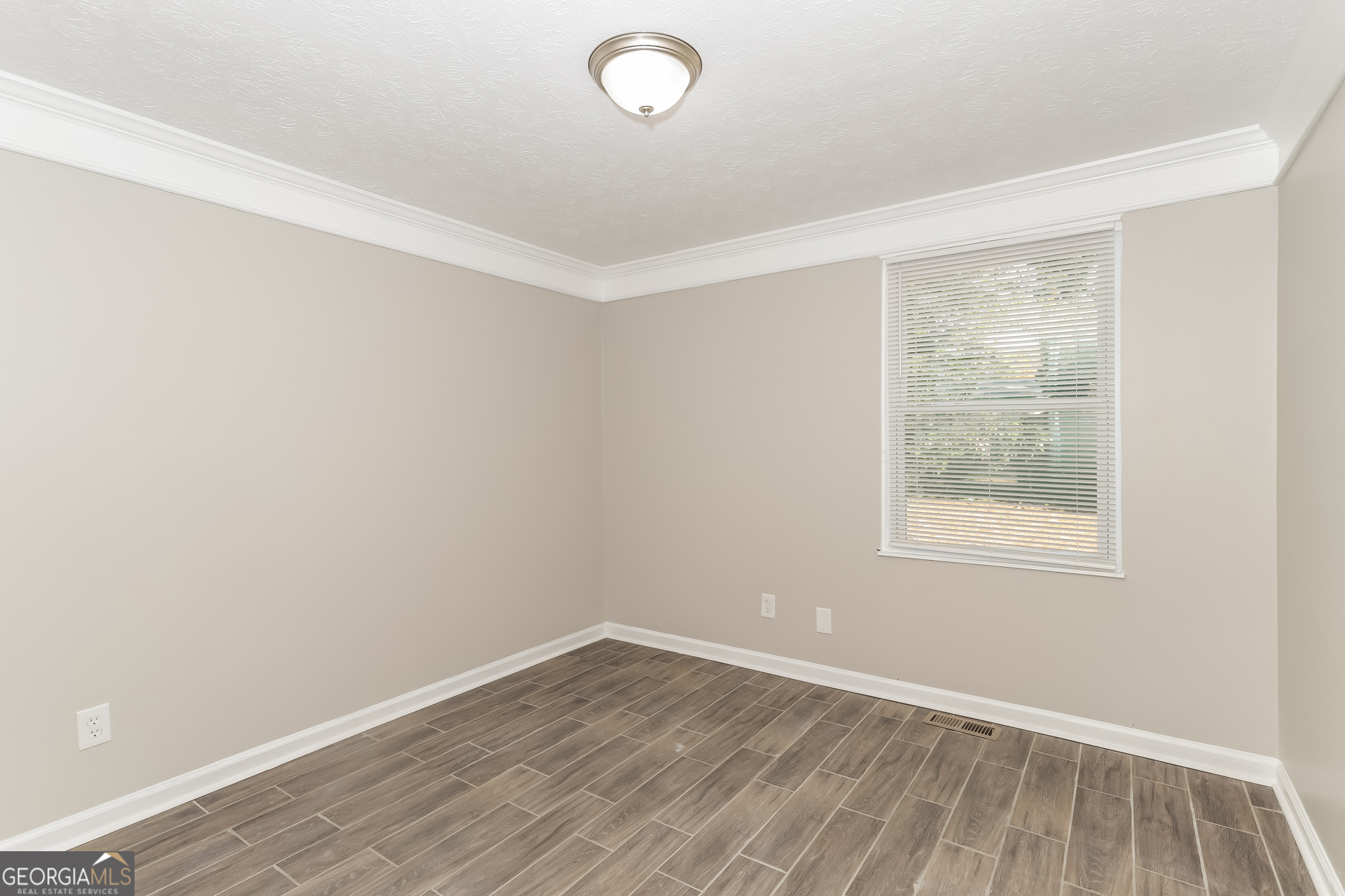 7594 Casper Court Jonesboro, GA 30236 - Photo 9 of 17