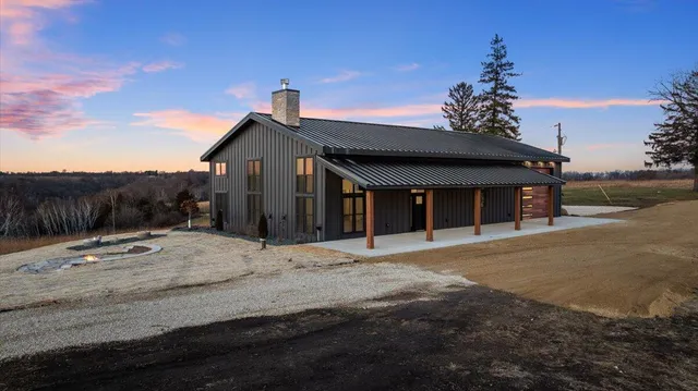 $2,675,000 | N23415 Oak Ridge Drive, Galesville, WI 54630