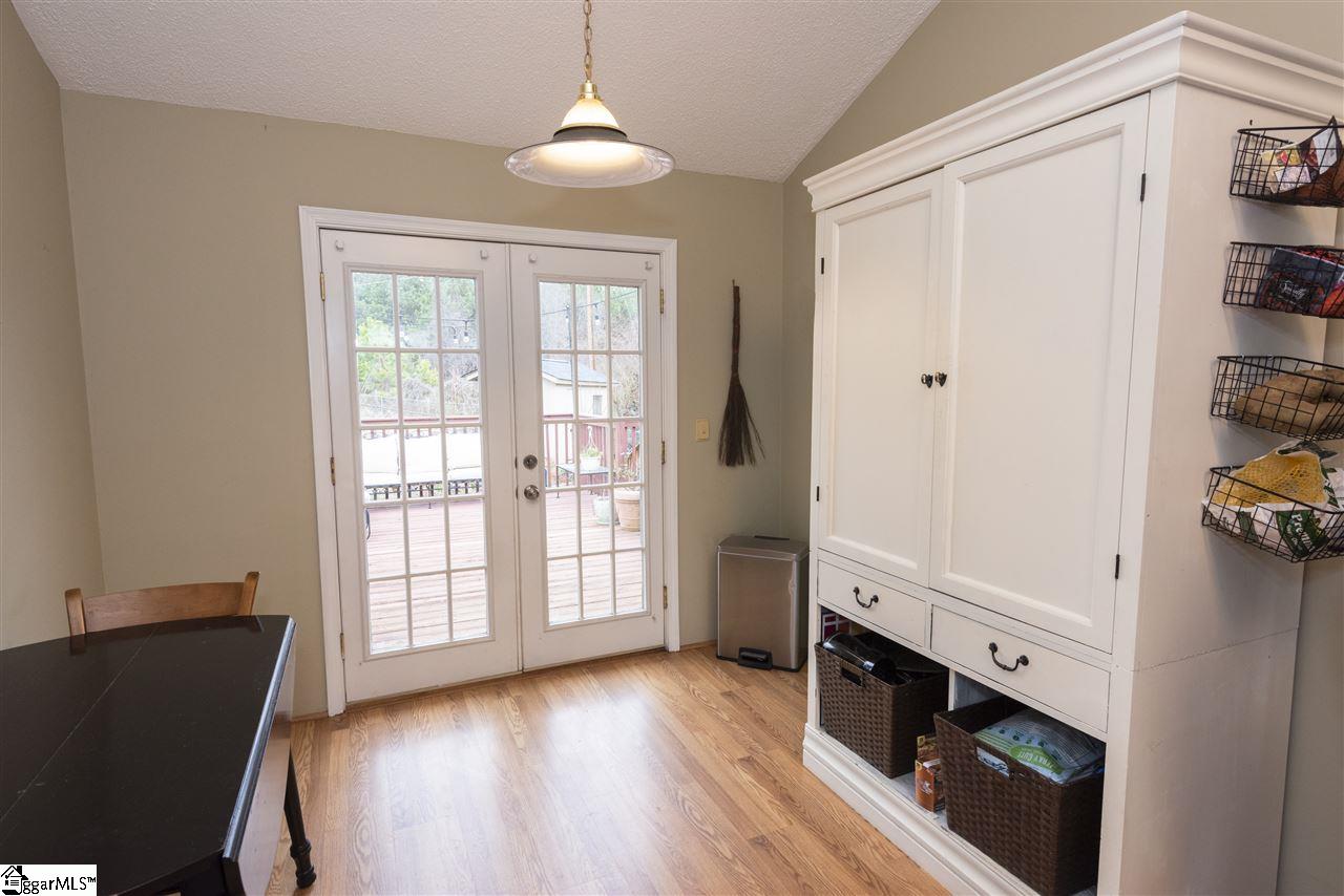 213 Sherwood Road Easley, SC 29640 - Photo 14 of 33