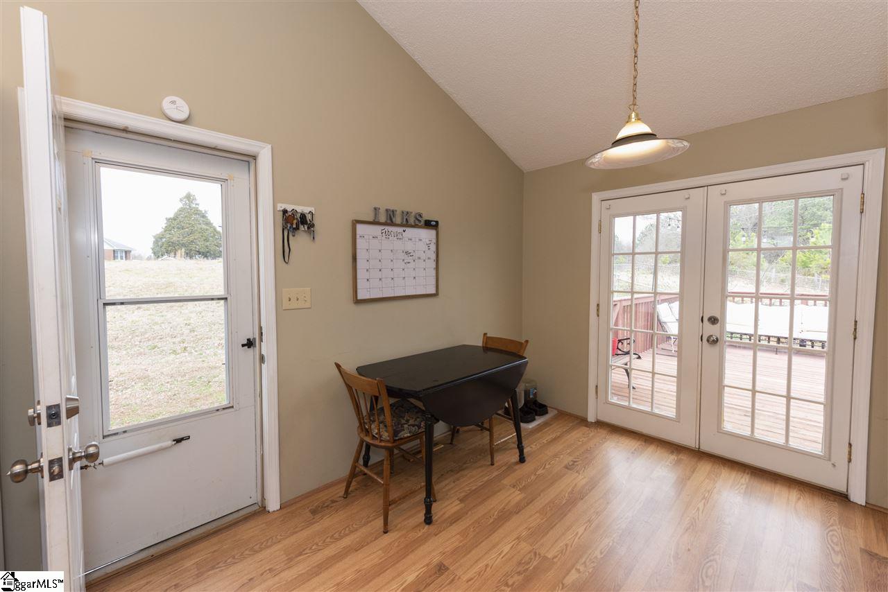 213 Sherwood Road Easley, SC 29640 - Photo 15 of 33