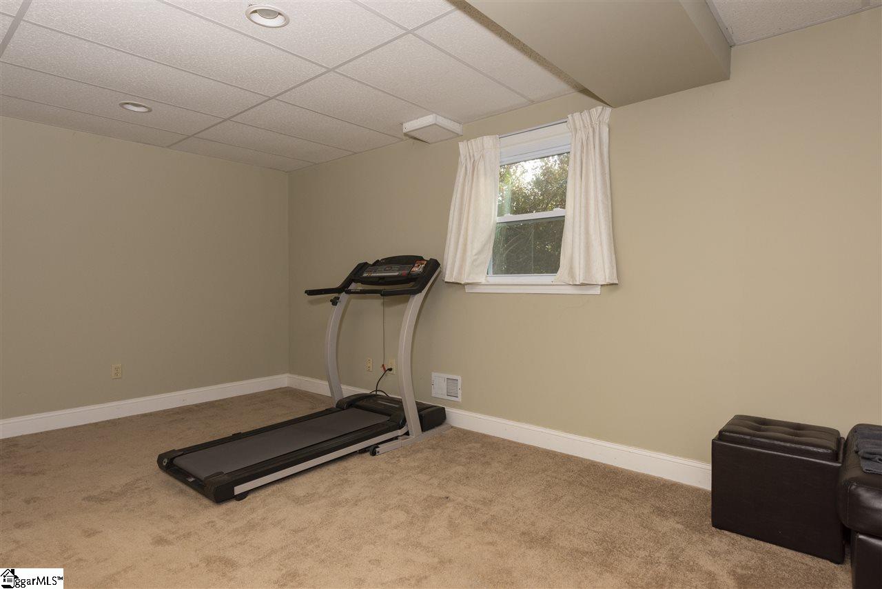 213 Sherwood Road Easley, SC 29640 - Photo 26 of 33