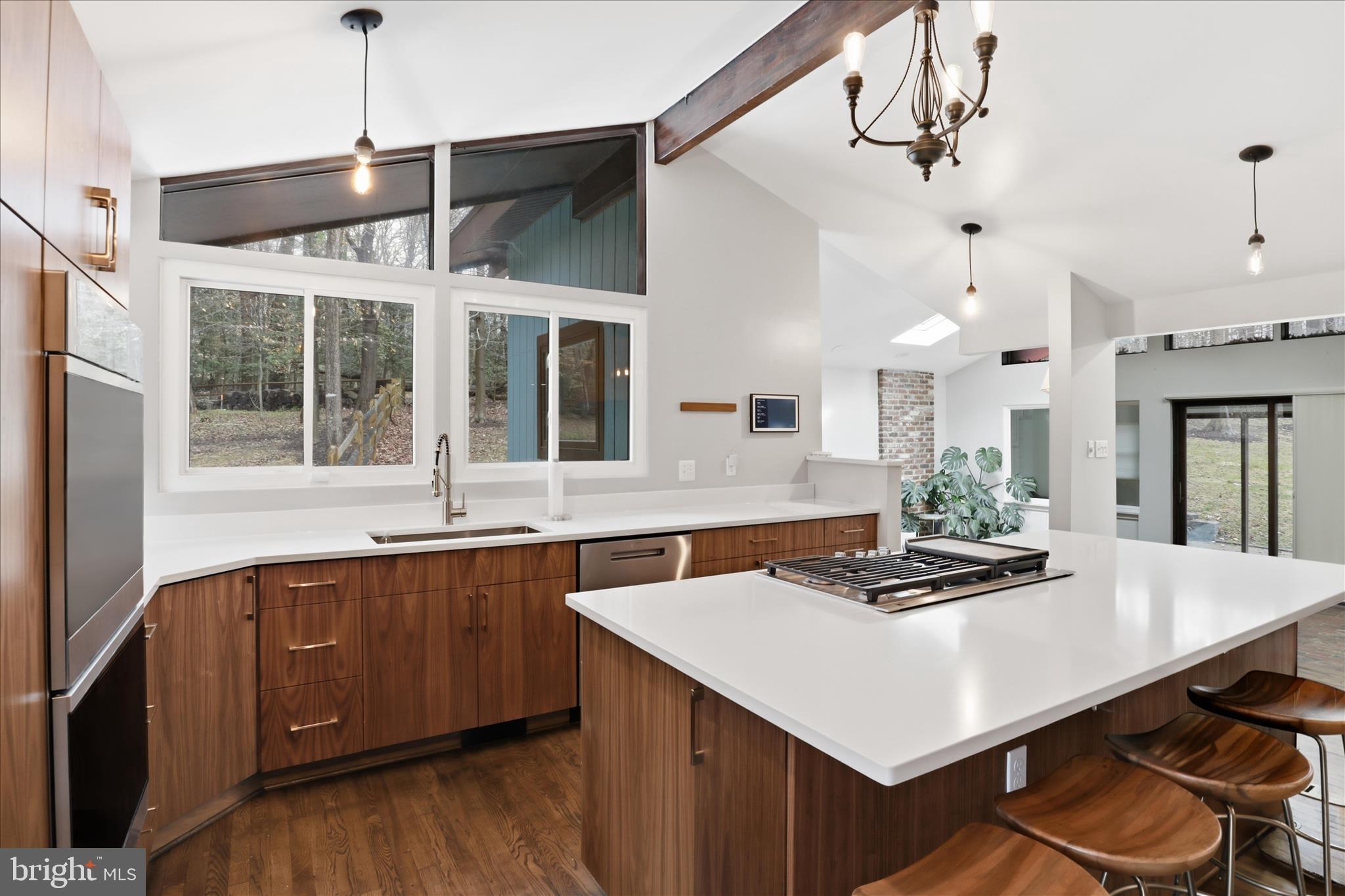 9508 Watts Road Great Falls, VA 22066 - Photo 12 of 41 Gallery Image 12