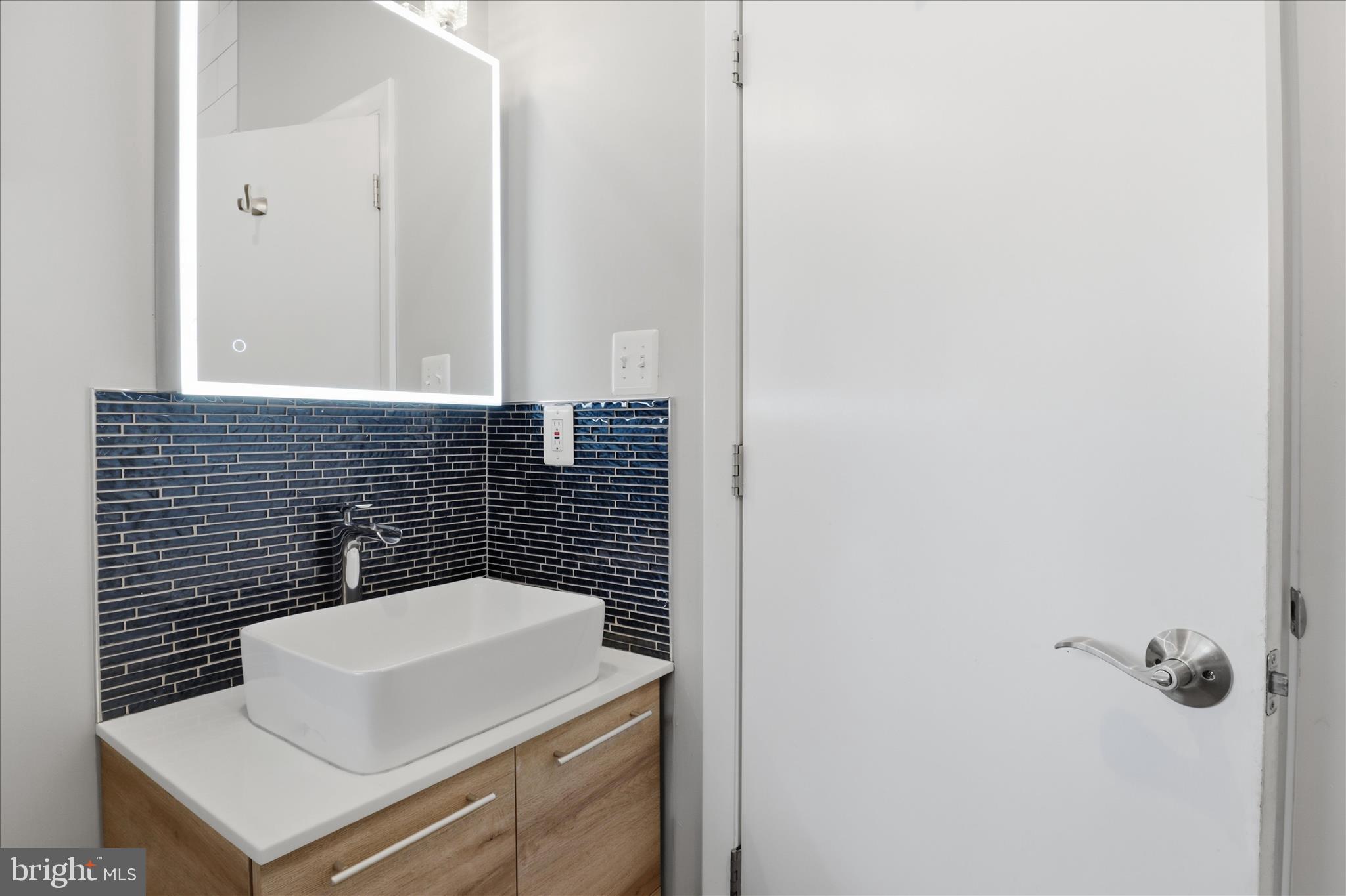 9508 Watts Road Great Falls, VA 22066 - Photo 17 of 41 Gallery Image 17