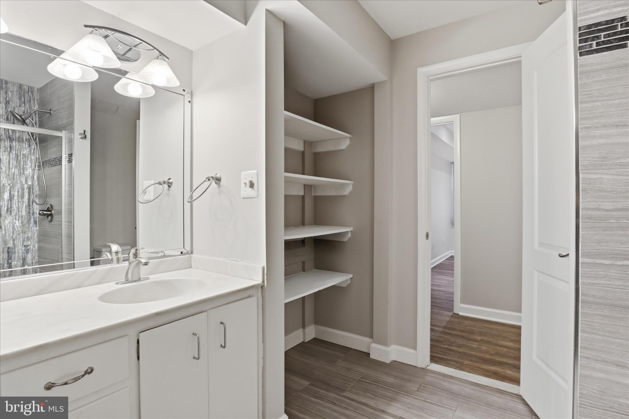 9508 Watts Road Great Falls, VA 22066 - Photo 25 of 41 Gallery Image 25