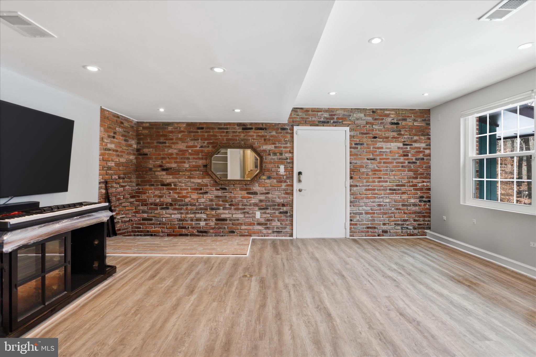 9508 Watts Road Great Falls, VA 22066 - Photo 28 of 41 Gallery Image 28