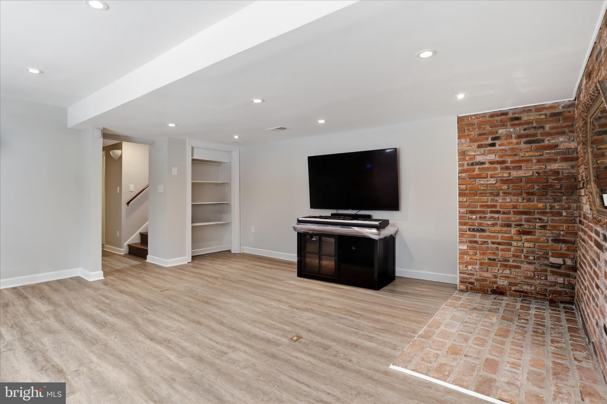 9508 Watts Road Great Falls, VA 22066 - Photo 29 of 41 Gallery Image 29