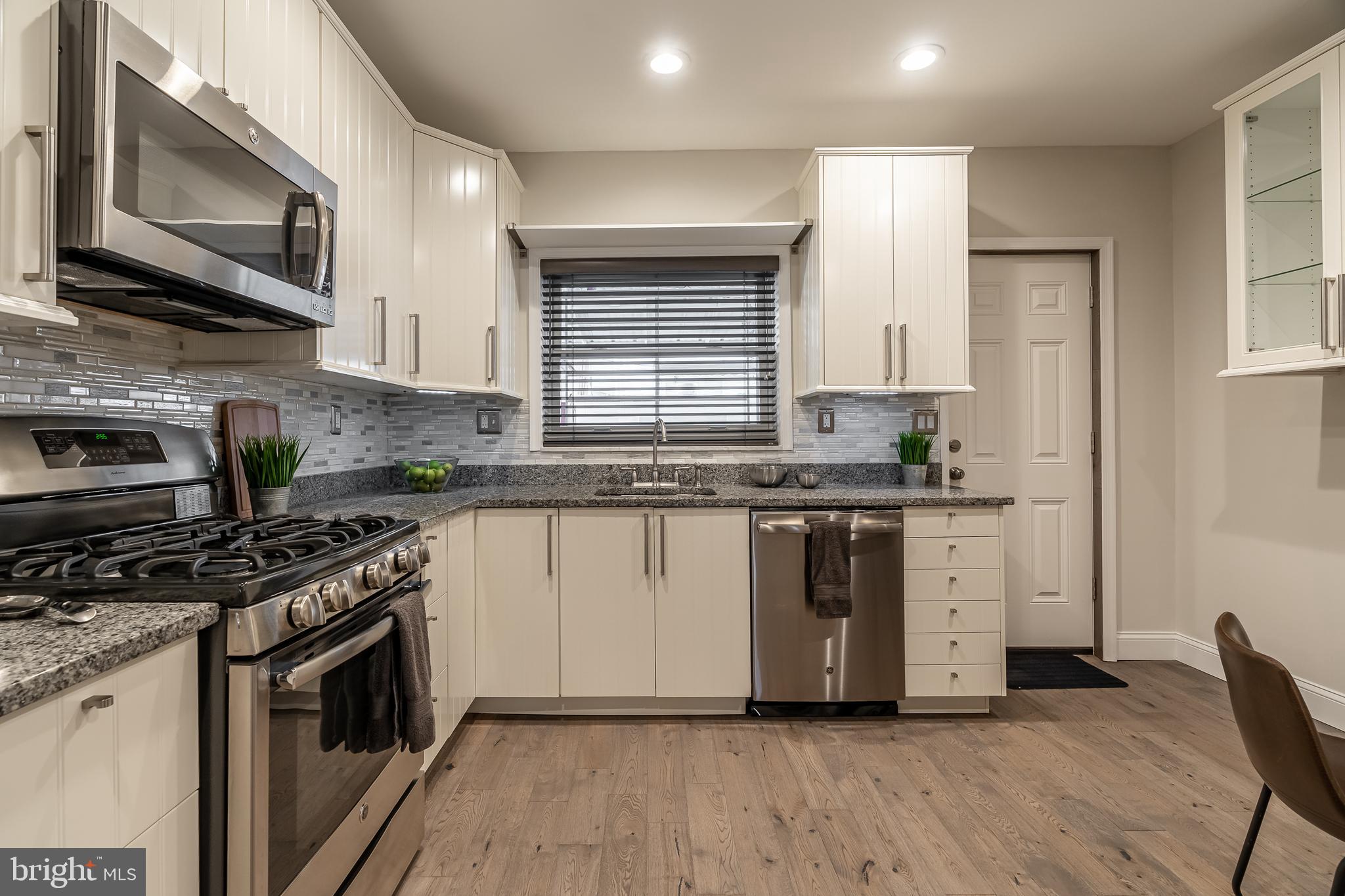 1136 Tree Street Philadelphia, PA 19148 - Photo 17 of 38 Gallery Image 17