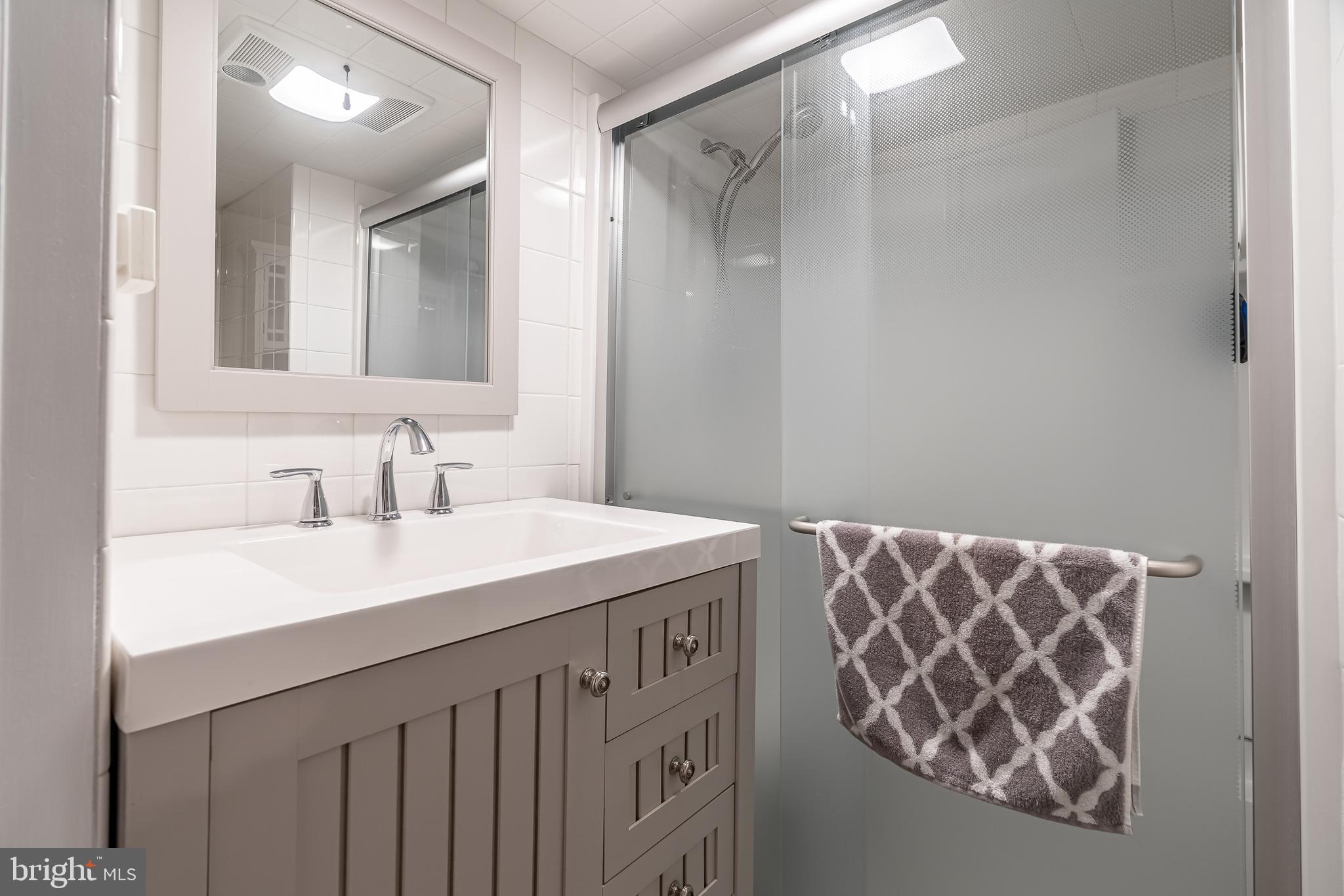 1136 Tree Street Philadelphia, PA 19148 - Photo 23 of 38 Gallery Image 23