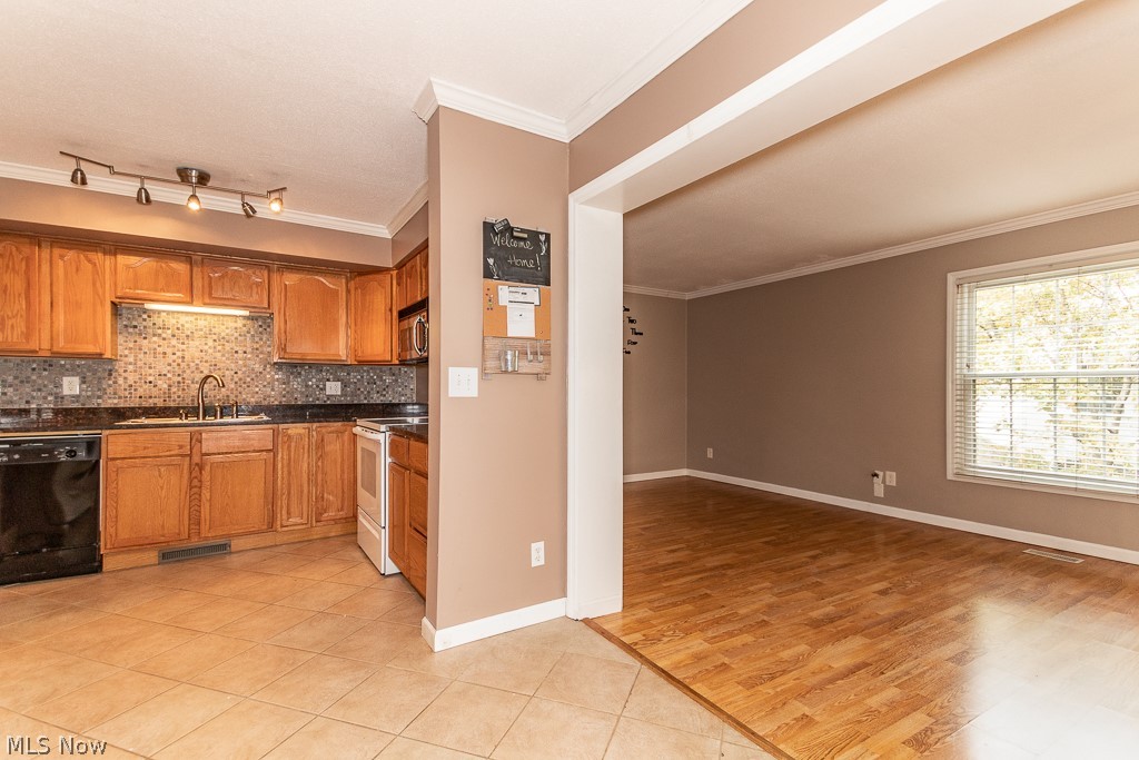 7395 Fox Mill Road, Unit C Mentor, OH 44060 - Photo 11 of 27