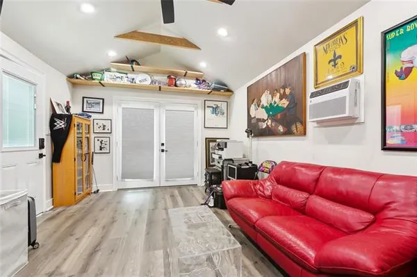 $649,000 | 623 Bonnabel Boulevard, Metairie, LA 70005