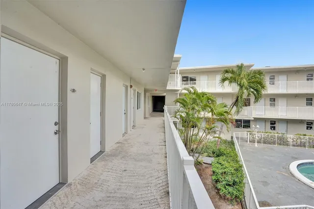 $2,200 | 1895 Venice Park Drive, Unit 16B, North Miami, FL 33181