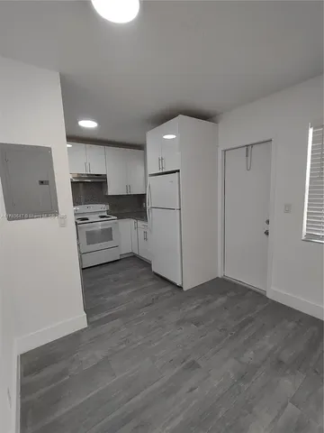 $2,200 | 1895 Venice Park Drive, Unit 16B, North Miami, FL 33181