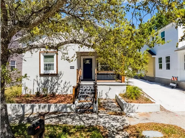 a front view of house with yard