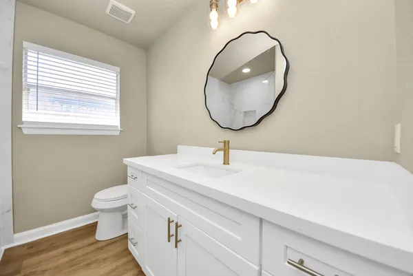 $289,900 | 205 Cole Street, Webster, TX 77598