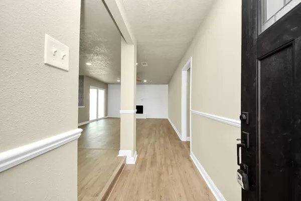 $289,900 | 205 Cole Street, Webster, TX 77598