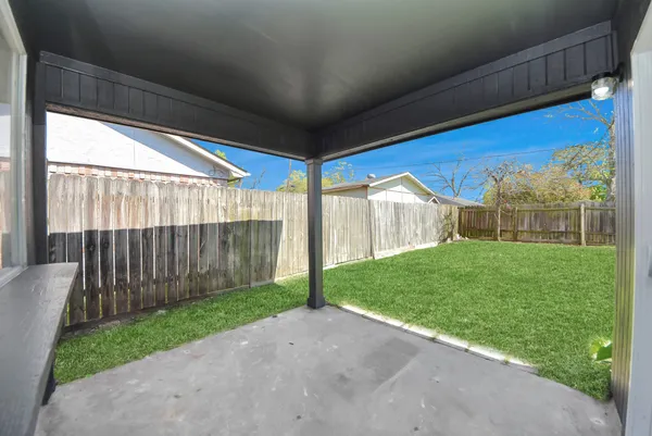 $289,900 | 205 Cole Street, Webster, TX 77598