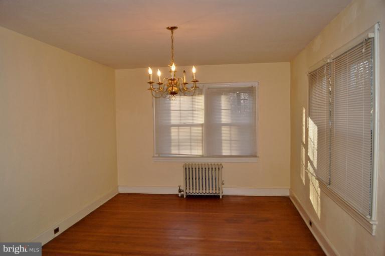 12 Somerset Road Catonsville, MD 21228 - Photo 8 of 12 Dining Room