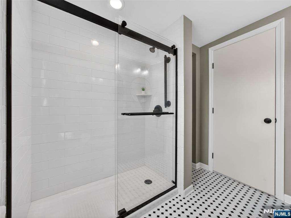 247 Steilen Avenue Ridgewood, NJ 07450 - Photo 20 of 30