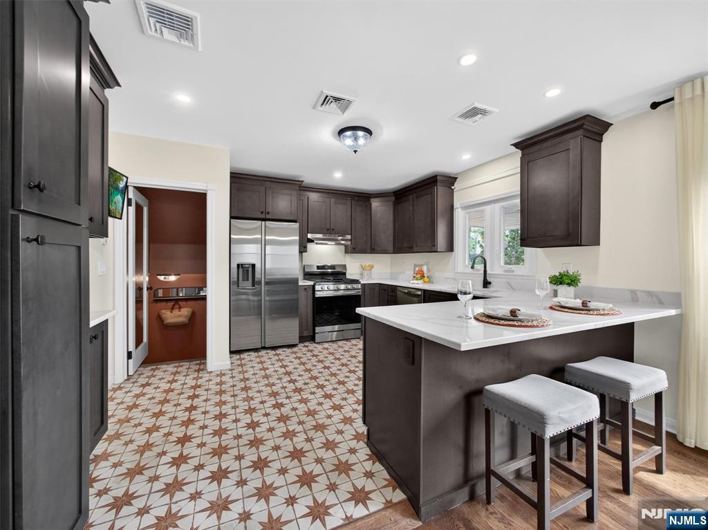 247 Steilen Avenue Ridgewood, NJ 07450 - Photo 22 of 30