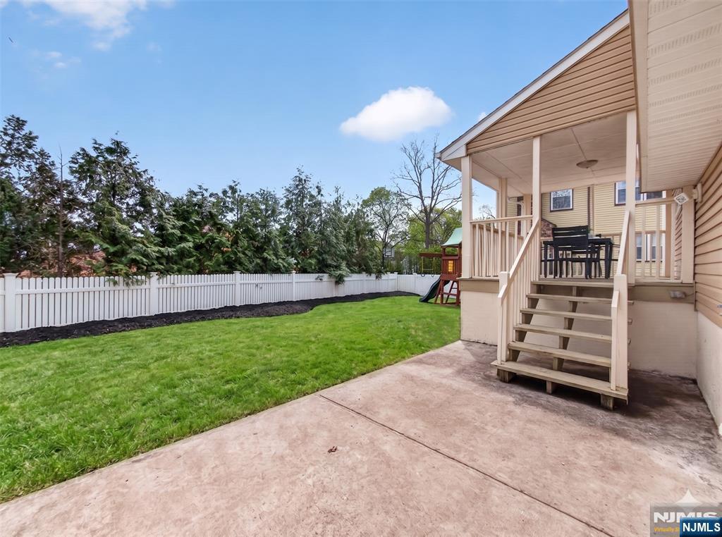 247 Steilen Avenue Ridgewood, NJ 07450 - Photo 28 of 30