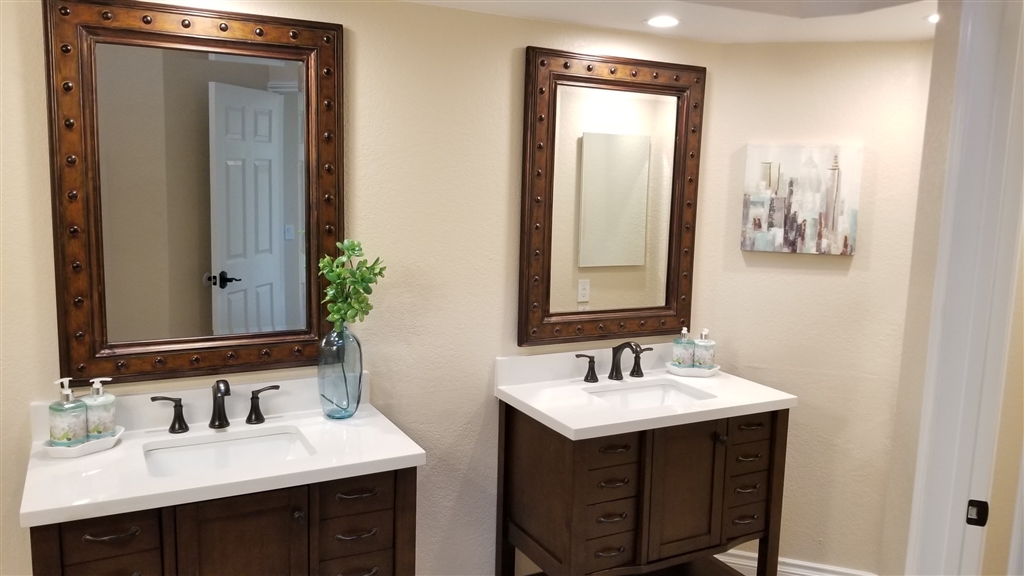 8991 Circle R View Lane Escondido, CA 92026 - Photo 12 of 25 Gallery Image 12