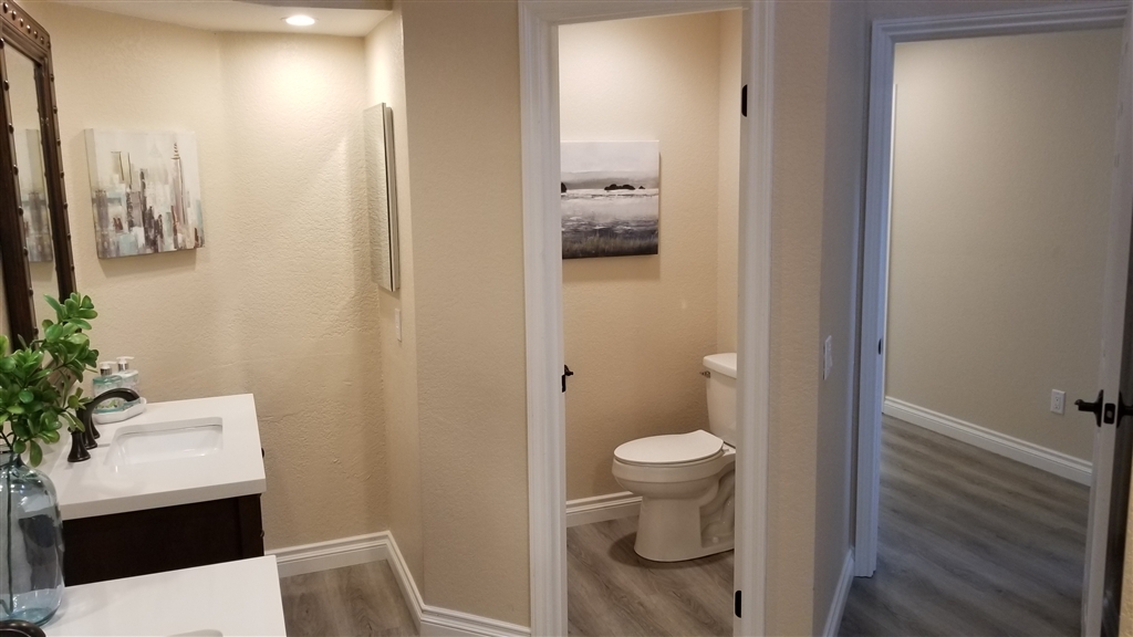 8991 Circle R View Lane Escondido, CA 92026 - Photo 14 of 25 Gallery Image 14