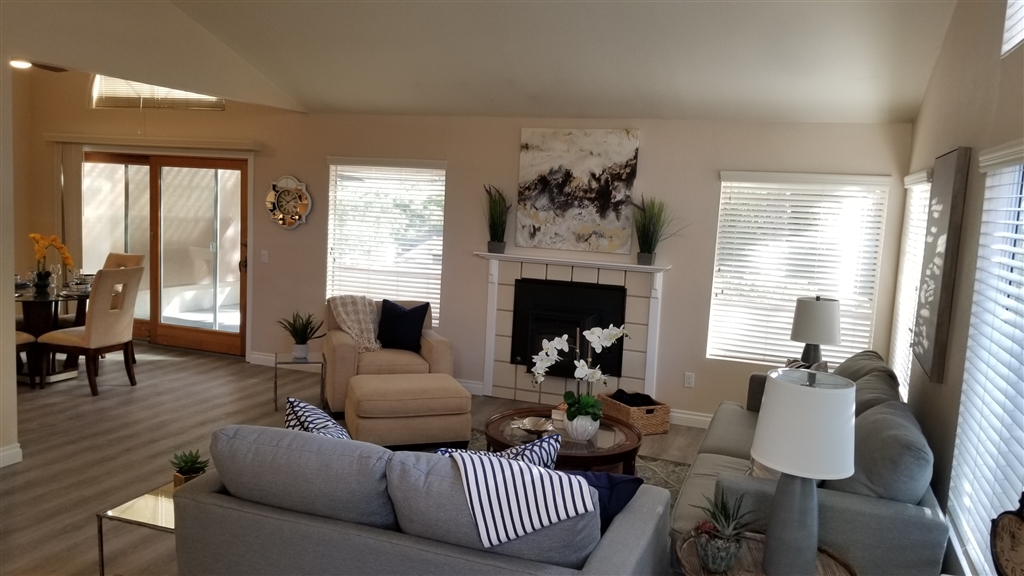 8991 Circle R View Lane Escondido, CA 92026 - Photo 5 of 25 Gallery Image 5