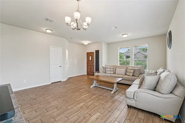 $399,000 | 5606 Fenton Lane, Belton, TX 76513