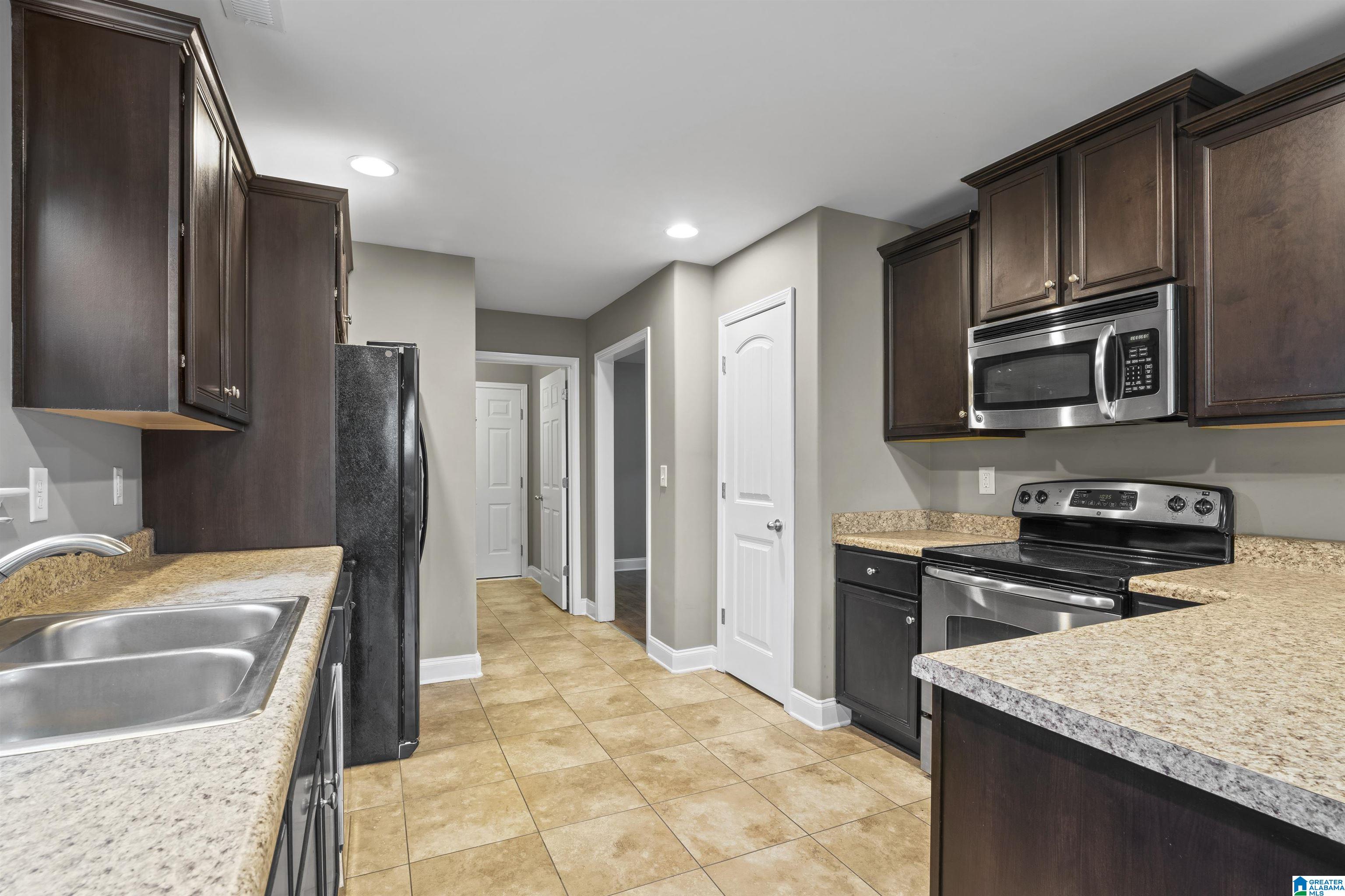 504 Green Meadow Trail Alabaster, AL 35114 - Photo 20 of 33