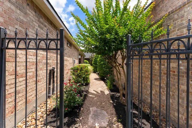 $495,000 | 25514 Long Iron Court, Spring, TX 77389