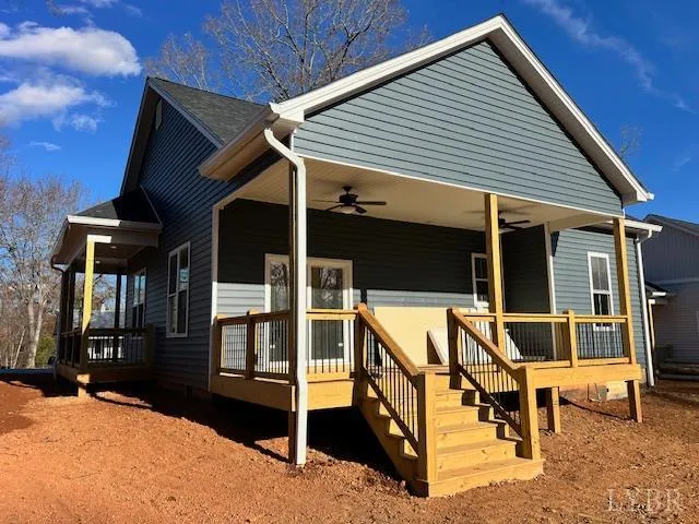 $299,900 | 194 Triple Oak Circle, Madison Heights, VA 24572