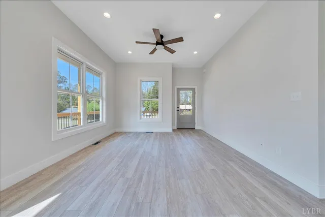 $299,900 | 194 Triple Oak Circle, Madison Heights, VA 24572