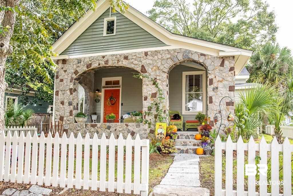 363 Marine Street Mobile, AL 36604 - Photo 1 of 23