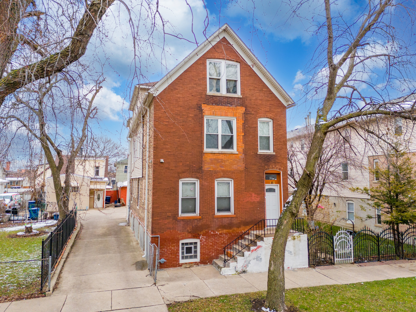145 North 21st Ave  