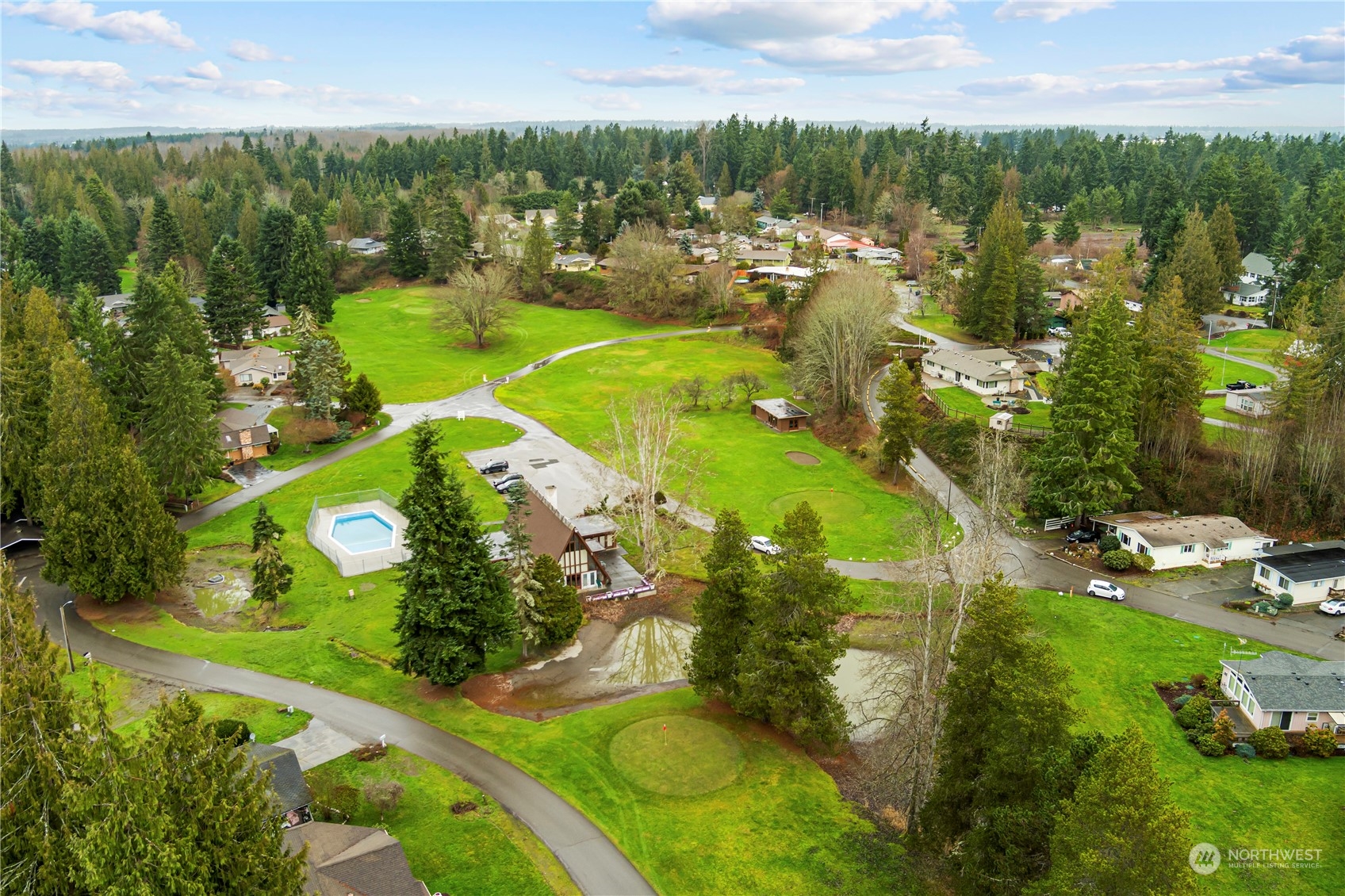 383 Dungeness Meadows Sequim, WA 98382 - Photo 27 of 30 a view of a city