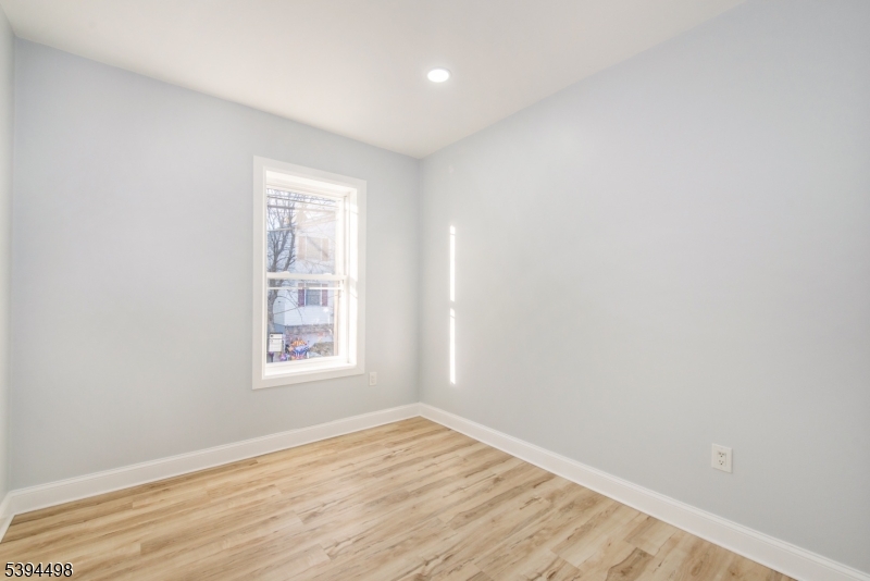 168 North Main Street Paterson, NJ 07522 - Photo 11 of 27