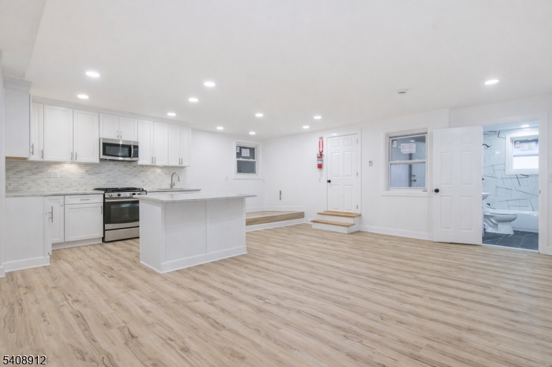 168 North Main Street Paterson, NJ 07522 - Photo 16 of 27