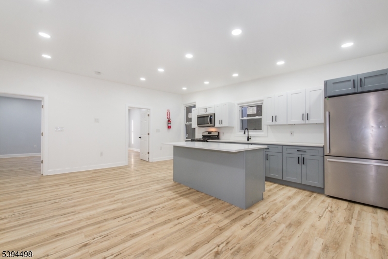 168 North Main Street Paterson, NJ 07522 - Photo 4 of 27