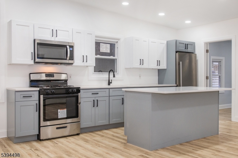 168 North Main Street Paterson, NJ 07522 - Photo 8 of 27