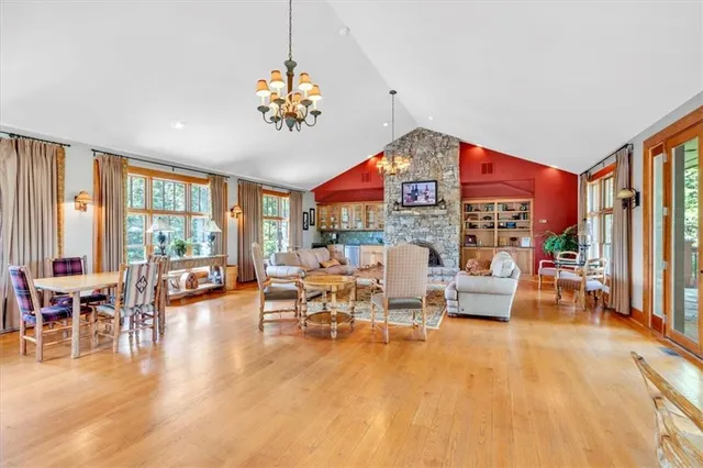 $1,600,000 | 52 Waterside Drive Southeast, Cartersville, GA 30121