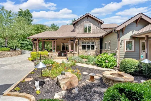 $1,550,000 | 52 Waterside Drive Southeast, Cartersville, GA 30121