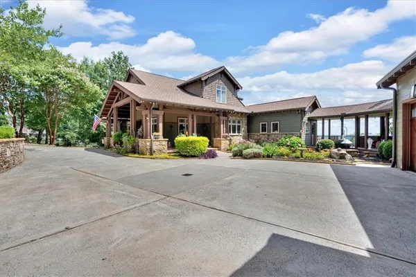 $1,550,000 | 52 Waterside Drive Southeast, Cartersville, GA 30121