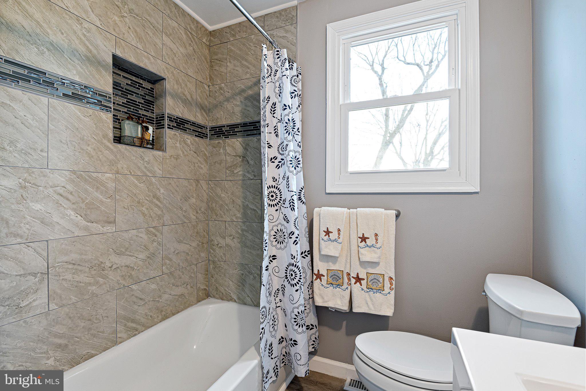 1 Carlo Road Newark, DE 19702 - Photo 18 of 25 Gorgeous Bathroom