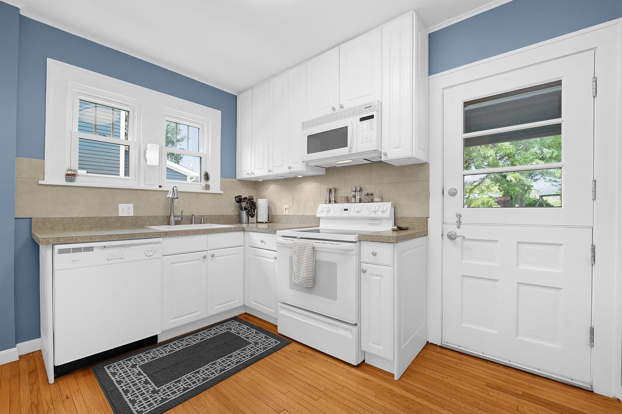 1527 Lincoln Road Columbus, OH 43212 - Photo 9 of 28 9-web-or-mls-1527-lincoln-rd