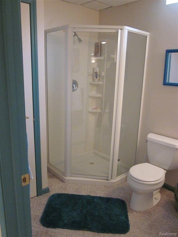 7017 Fox Hills Road Canton, MI 48187 - Photo 17 of 19 LL Bathroom V2.JPG