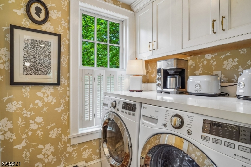 32 Potterstown Road Oldwick, NJ 08858 - Photo 18 of 45