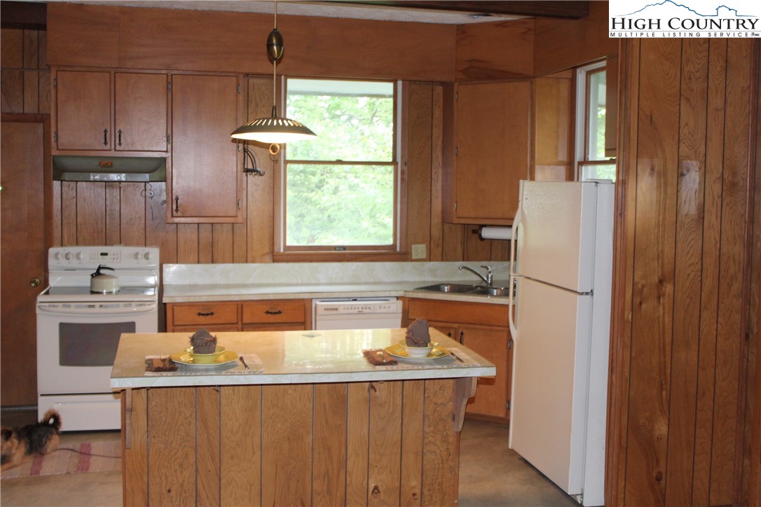 260 Rustic Ridge Boone, NC 28607 - Photo 5 of 30 Gallery Image 5