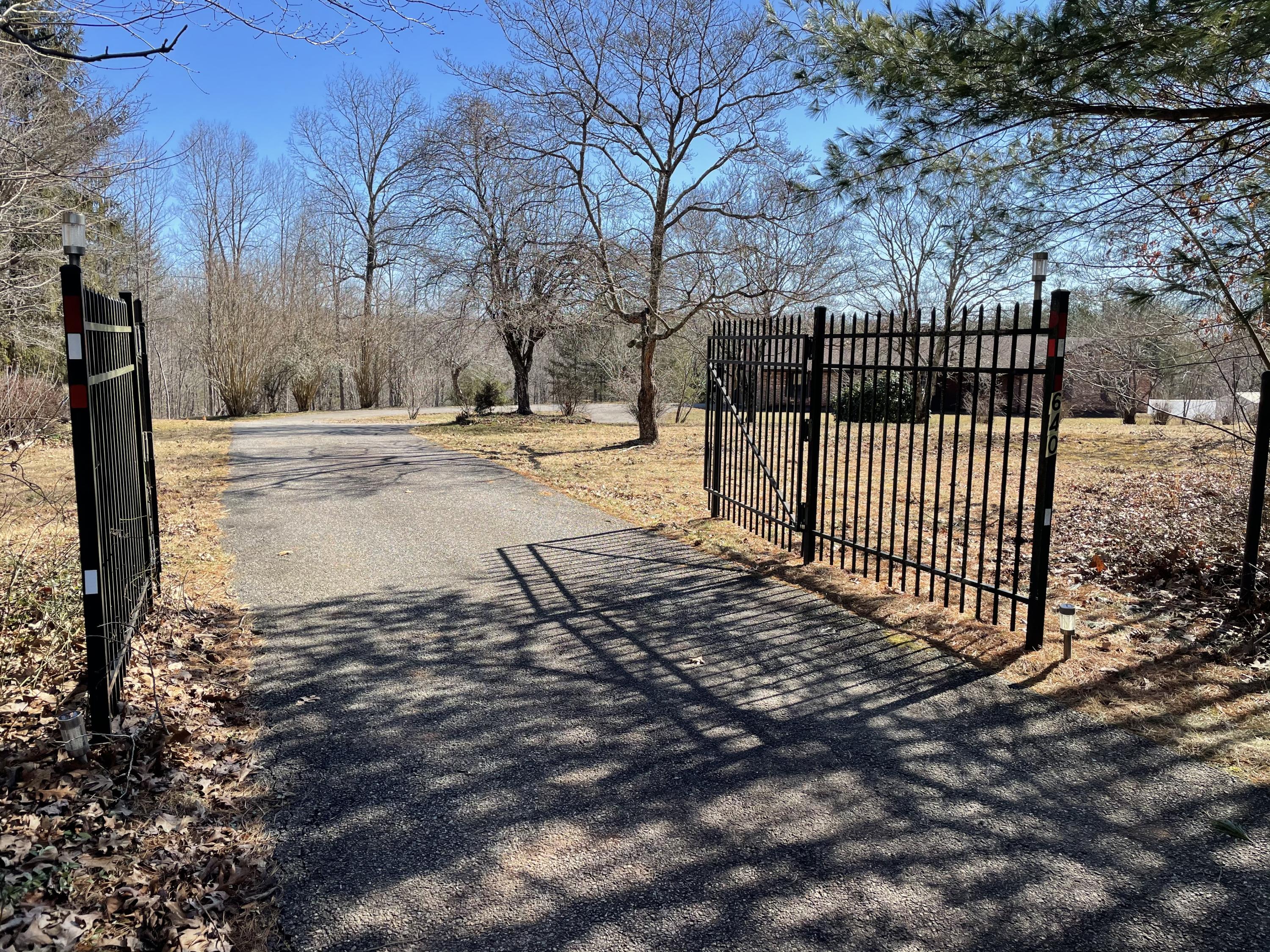 640 Briar Ridge Road Rocky Mount, VA 24151 - Photo 2 of 35 driveway 2