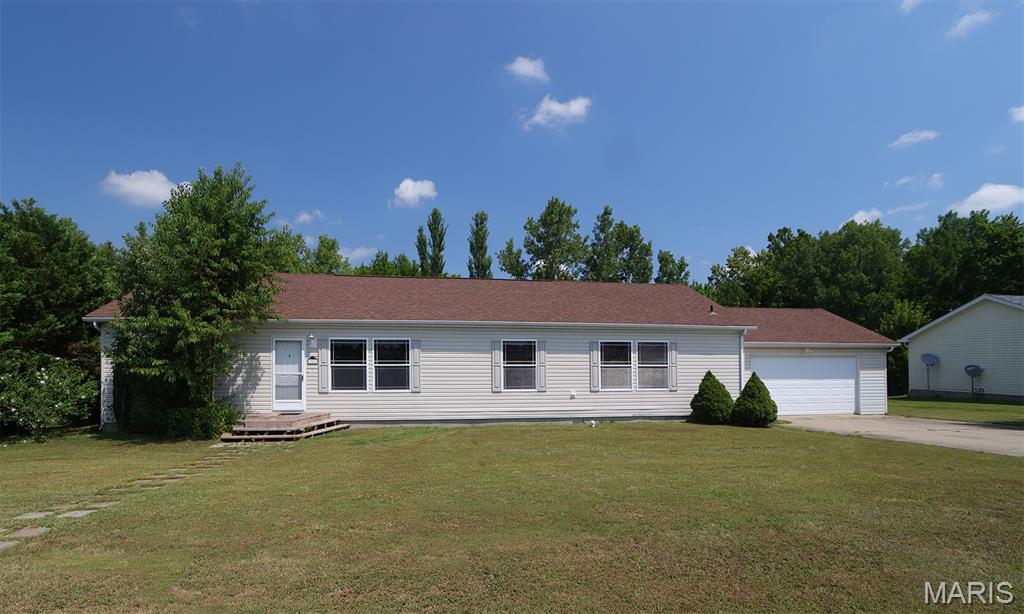 321 Sunset Drive Sparta, IL 62286 - Photo 3 of 51