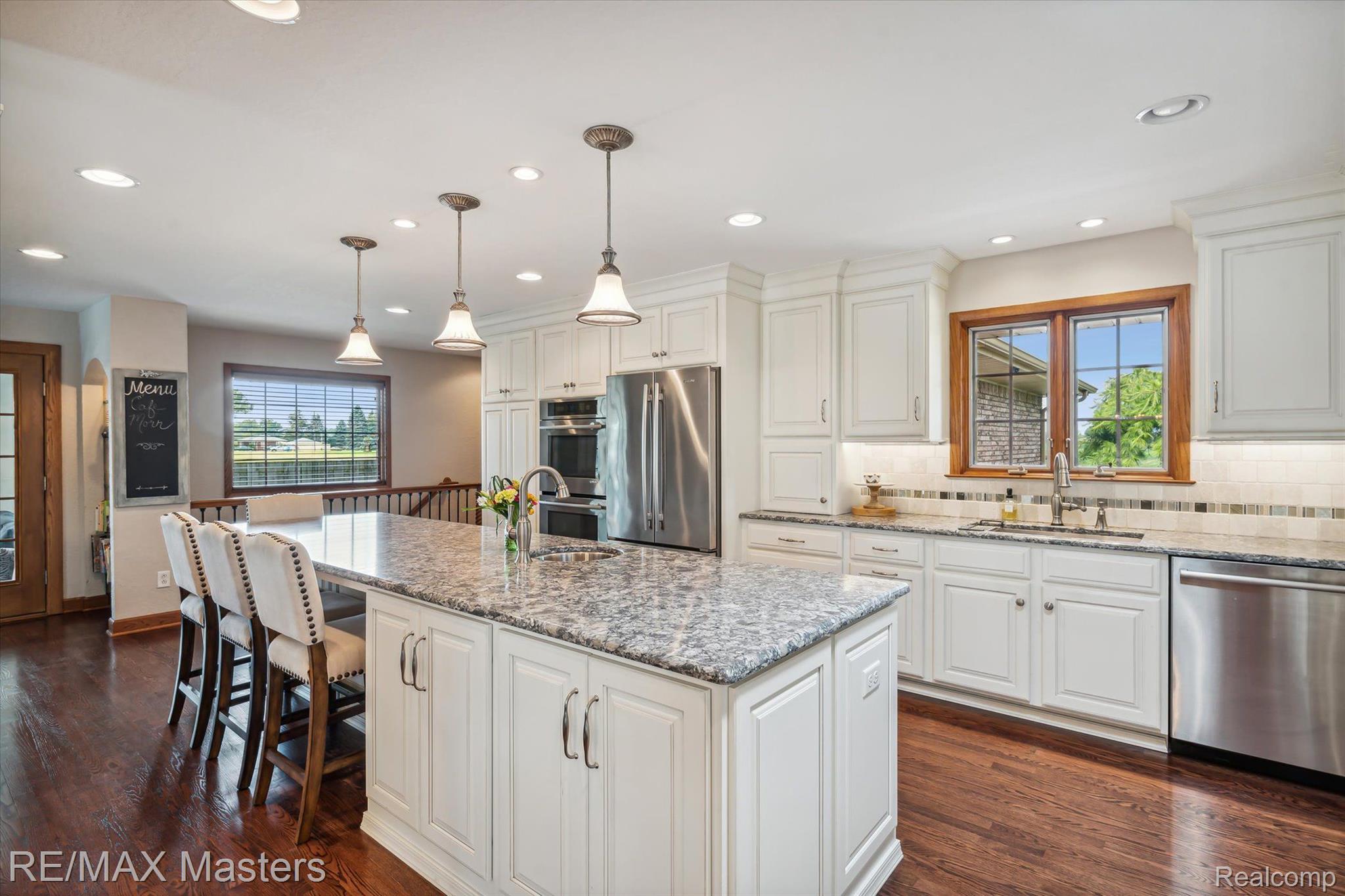 2273 Strasburg Road Monroe, MI 48161 - Photo 15 of 59 Stainless Steel Appliances. Applaince Garages